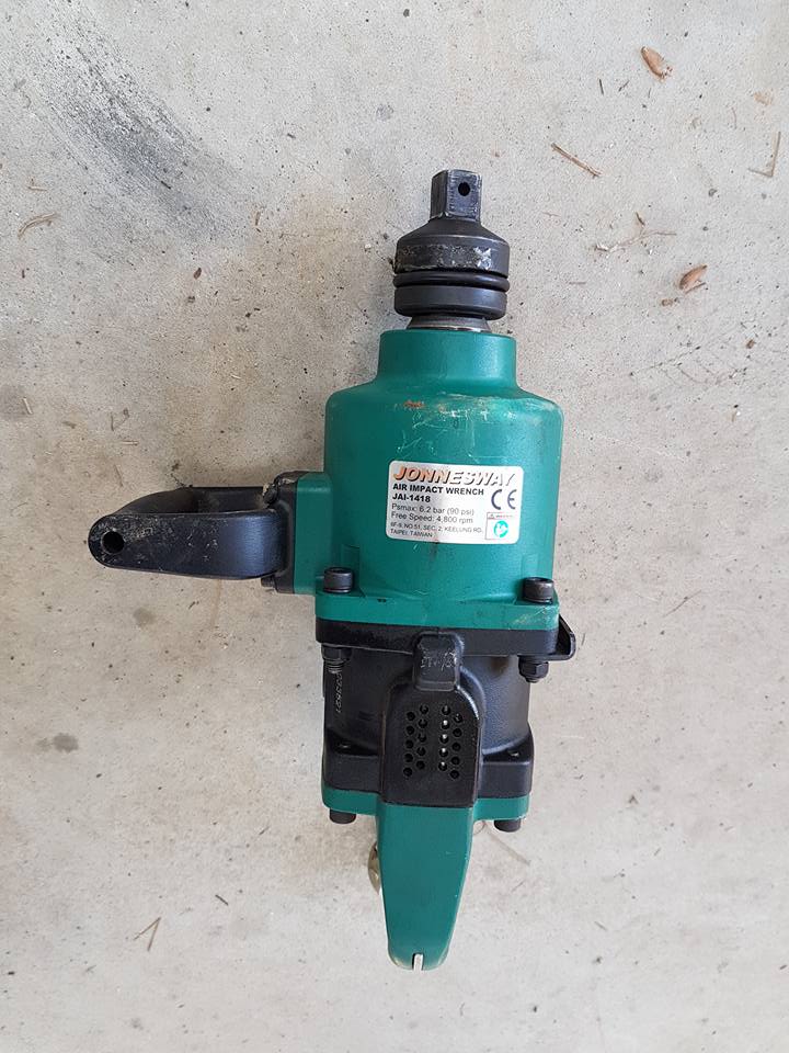 RATTLE GUN 2 Tyre Tracks and Hire