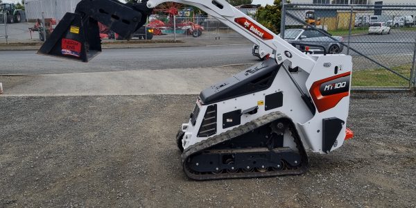 Bobcat M100 Skid Steer loader/trencher